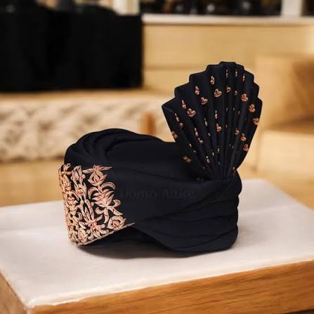 Navy Velvet-Crowned Pankha Kula